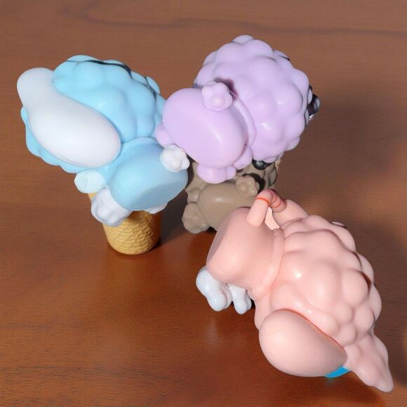 Unbranded Japanese Hello Kitty & Friends Figures Bear Edition A32 - Picture 4 of 5